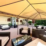 Hotiday Hotel