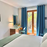 Hotiday Hotel 4*