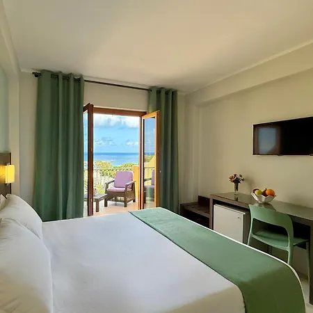 Hotel Hotiday 4*